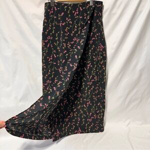 Vintage 90s / Y2K Black Floral Maxi Wrap Skirt – Boho Chic, Romantic sz L